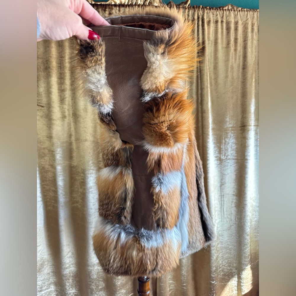 Vintage 1970s Red Fox Fur Coat | Med-M/L - Picture 4 of 10